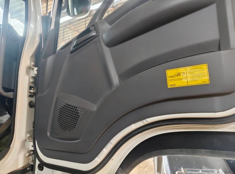 ขายรถ10ล้อหัวลาก ISUZU 360ปี61 สวยมาก เน้นโทร 099-4982892 ขายรถ10ล้อหัวลาก ISUZU 360ปี61 สวยมาก เน้นโทร 099-4982892