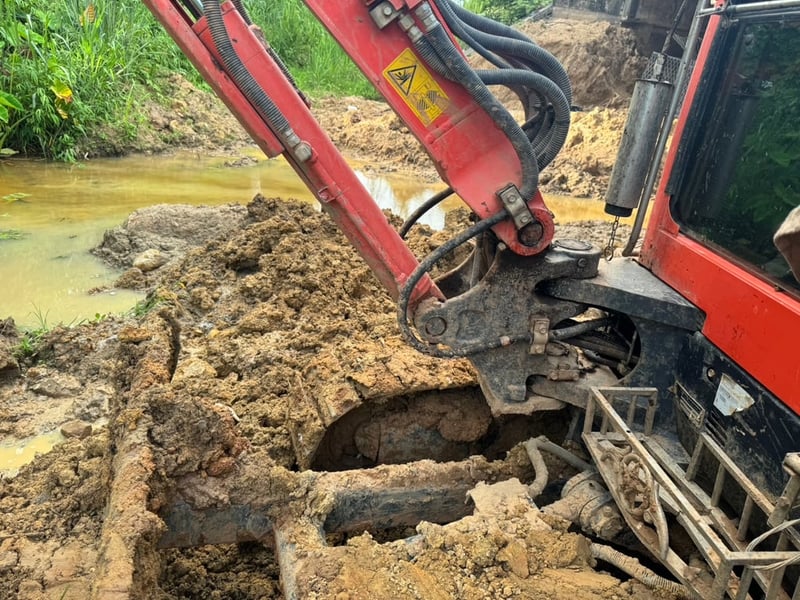 ขายรถแบคโฮ KX91-3SX ทำงาน 4,500ชั่วโมง เดิมๆเน้นโทร 099-4982892 ขายรถแบคโฮ KX91-3SX ทำงาน 4,500ชั่วโมง เดิมๆเน้นโทร 099-4982892