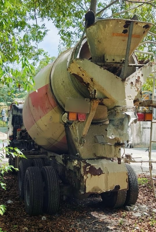 ขายรถ10ล้อโม่ปูน NISSAN 290แรงม้า พร้อมใช้ เน้นโทร 099-4982892