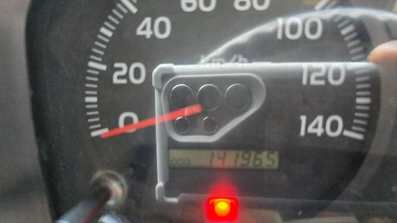 ขายรถ6ล้อโม่ปูน HINO 175แรงม้าปี57 เดิมๆเน้นโทร 099-4982892