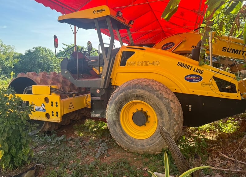 ขายรถบด2เพลา2เปลือกสั่นสะเทือน BOMAG 631ชั่วโมง เน้นโทร 099-4982892
