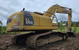 ขายรถแบคโฮ PC200-7 19,000ชั่งวโมง เดิมๆเน้นโทร 099-4982892