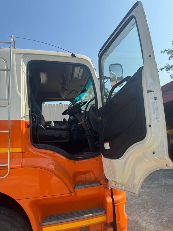 ขายรถ12ล้อท้ายลาด HINO S700 344 วิ่ง 100,000กิโล เน้นโทร 099-4982892 ขายรถ12ล้อท้ายลาด HINO S700 344 วิ่ง 100,000กิโล เน้นโทร 099-4982892