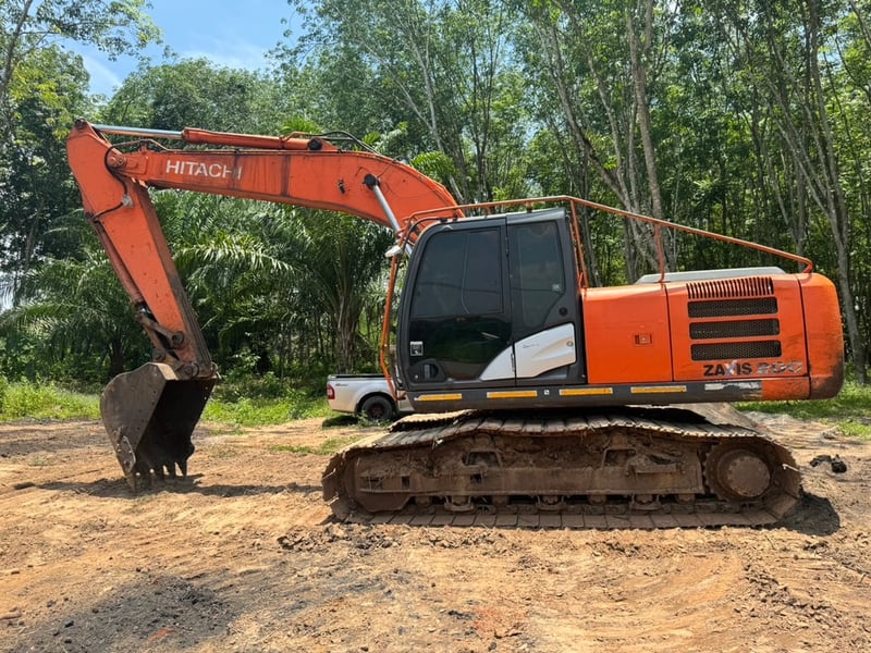 ขายรถแบคโฮ ZX200-5G 15,000ชั่วโมง เดิมๆเน้นโทร 099-4982892
