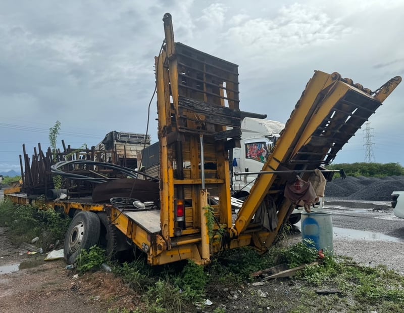 ขายหางโลว์เบด3เพลา SEMI พร้อมใช้ เน้นโทร 099-4982892