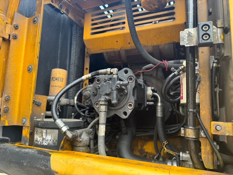 ขายรถแบคโฮ JCB JS200SC 7,500ชั่วโมง เดิมๆเล่ม เน้นโทร 099-4982892