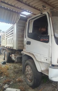 ขายรถ10ล้อดั้ม ISUZU 270ปี48 เล่มพร้อม เน้นโทร 099-4982892