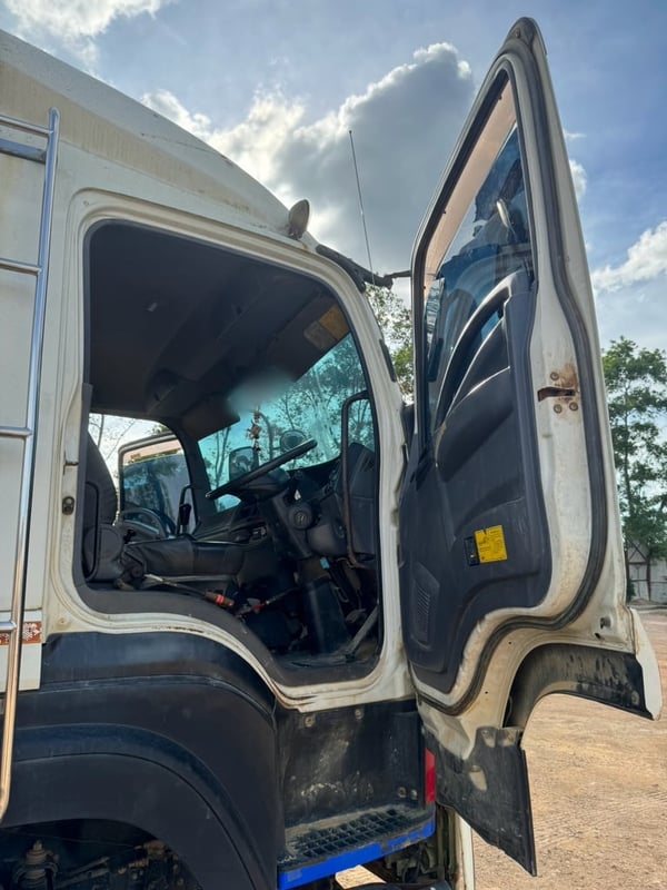 ขายรถพ่วง22ล้อดั้ม ISUZU 360 กับหางSMM เดิมๆเน้นโทร 099-4982892