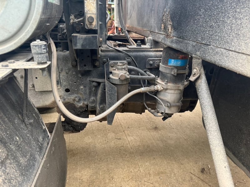 ขายรถ10ล้อหัวลาก MMFN528 ปี46 เดิมๆ เน้นโทร 099-4982892