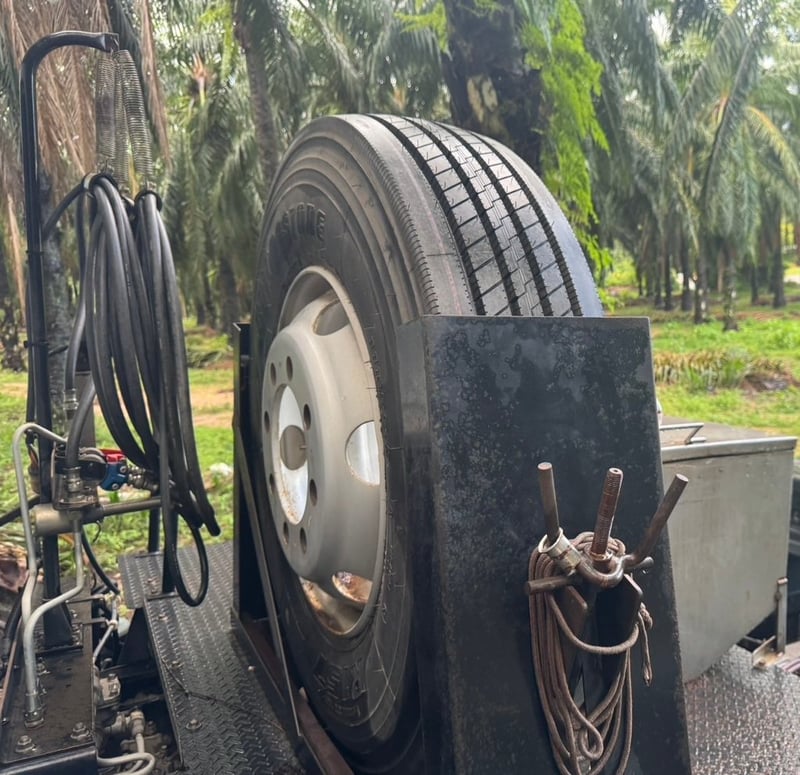 ขายรถ10ล้อหัวลาก HINO 251ปี57 ไมล์แท้ 18,000กิโล เดิมๆเน้นโทร 099-4982892 ขายรถ10ล้อหัวลาก HINO 251ปี57 ไมล์แท้ 18,000กิโล เดิมๆเน้นโทร 099-4982892