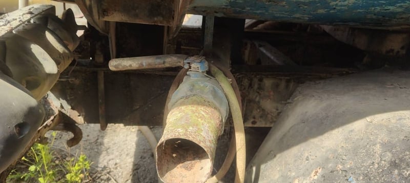 ขายรถ10ล้อบรรทุกน้ำ ISUZU 145 แรงม้า ตามสภาพ เน้นโทร 099-4982892 ขายรถ10ล้อบรรทุกน้ำ ISUZU 145 แรงม้า ตามสภาพ เน้นโทร 099-4982892