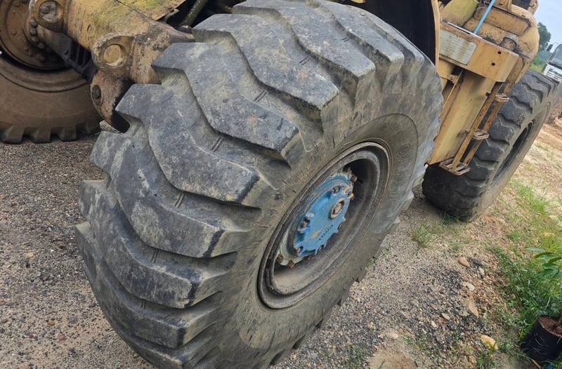 ขายรถตักล้อยาง CAT 950 เดิมๆ พร้อมใช้ เน้นโทร 099-4982892