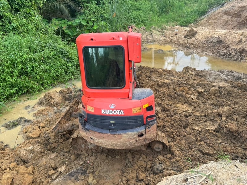 ขายรถแบคโฮ KX91-3SX ทำงาน 4,500ชั่วโมง เดิมๆเน้นโทร 099-4982892 ขายรถแบคโฮ KX91-3SX ทำงาน 4,500ชั่วโมง เดิมๆเน้นโทร 099-4982892