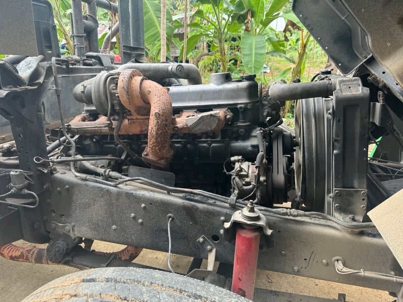 ขายรถ10ล้อหัวลาก MMFN528 ปี46 เดิมๆ เน้นโทร 099-4982892