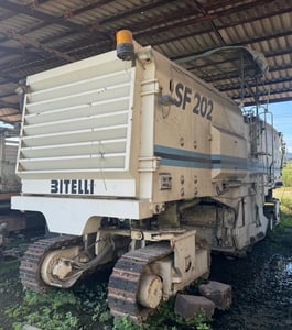 ขายรถไสผิวถนน BITELLI SF202 3,000ชั่วโมง เล่มเน้นโทร 099-4982892