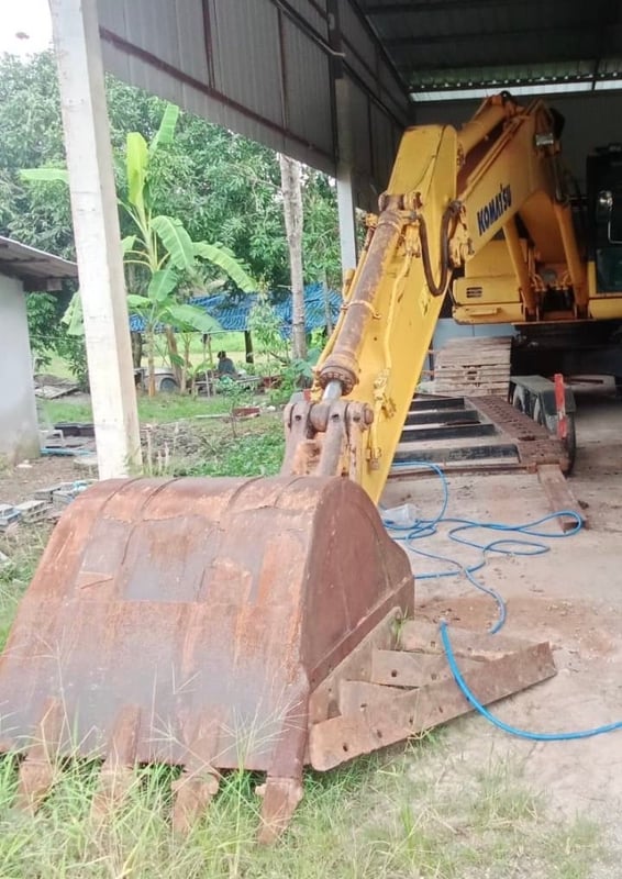 ขายรถแบคโฮ PC200-7 ทำงาน 11,000ชั่วโมง เดิมๆเน้นโทร 099-4982892 ขายรถแบคโฮ PC200-7 ทำงาน 11,000ชั่วโมง เดิมๆเน้นโทร 099-4982892