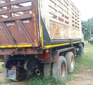 ขายรถ10ล้อดั้ม HINO 380แรงม้าปี53 เน้นโทร 099-4982892