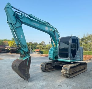 ขายรถแบคโฮ SK YY05 ทำงาน 4,900ชั่วโมง เดิมๆเน้นโทร 099-4982892 ขายรถแบคโฮ SK YY05 ทำงาน 4,900ชั่วโมง เดิมๆเน้นโทร 099-4982892