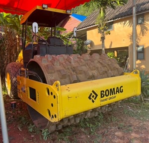ขายรถบด2เพลา2เปลือกสั่นสะเทือน BOMAG 631ชั่วโมง เน้นโทร 099-4982892 ขายรถบด2เพลา2เปลือกสั่นสะเทือน BOMAG 631ชั่วโมง เน้นโทร 099-4982892