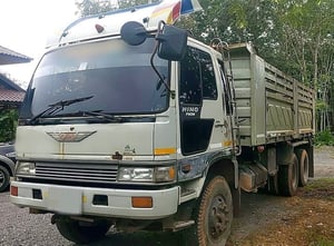 ขายรถ10ล้อดั้ม FM3M 240ปี38 เดิมๆเน้นโทร 099-4982892