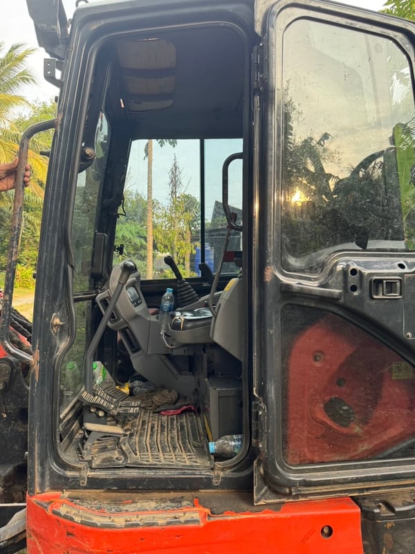 ขายรถแบคโฮ U55-6 ทำงาน 6,900ชั่วโมง เดิมๆเน้นโทร 099-4982892