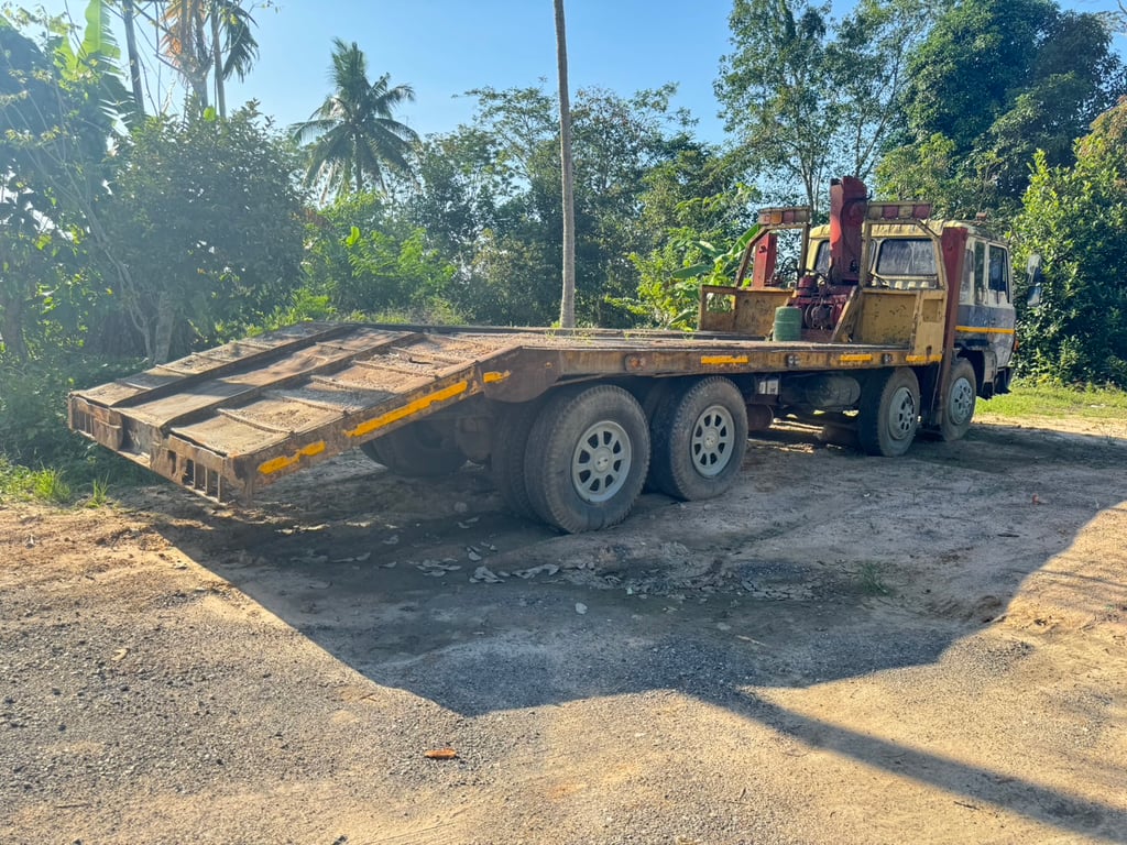 ขายรถ12ล้อท้ายลาดติดเครน HINO 260แรงม้า พร้อมใช้เน้นโทร 099-4982892 ขายรถ12ล้อท้ายลาดติดเครน HINO 260แรงม้า พร้อมใช้เน้นโทร 099-4982892