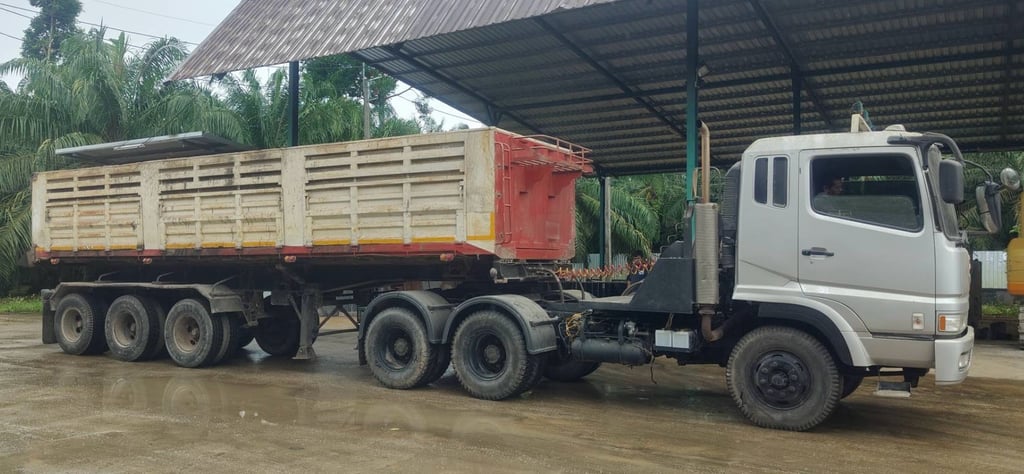 ขายรถหัวลากหางเซมิดั้ม22ล้อ FUSO 270 หางCTT เน้นโทร 099-4982892 ขายรถหัวลากหางเซมิดั้ม22ล้อ FUSO 270 หางCTT เน้นโทร 099-4982892