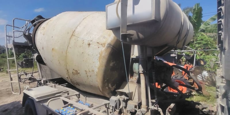 ขายรถ6ล้อโม่ปูน FC9JELA 175ปี58 เดิมๆเน้นโทร 099-4982892