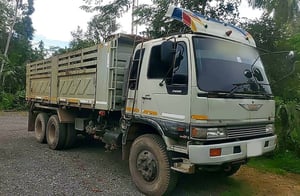 ขายรถ10ล้อดั้ม FM3M 240ปี38 เดิมๆเน้นโทร 099-4982892