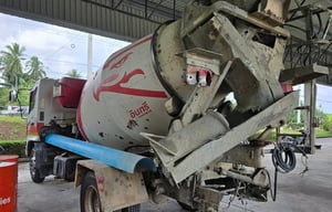 ขายรถ6ล้อโม่ปูน HINO 175แรงม้าปี57 เดิมๆเน้นโทร 099-4982892