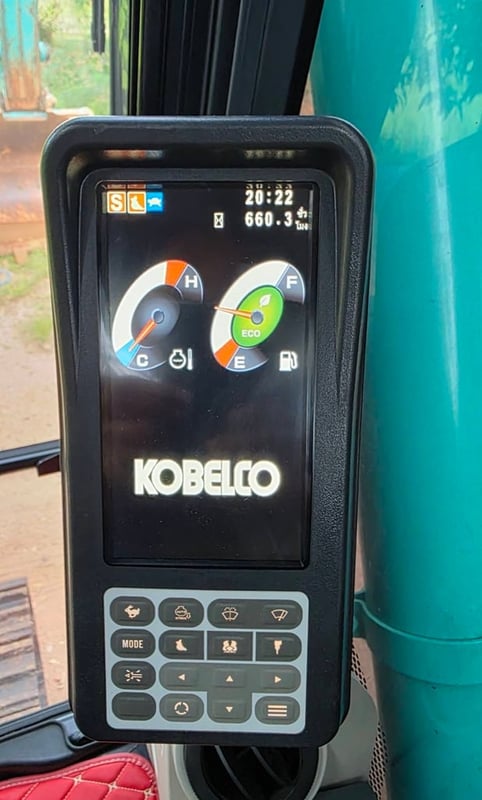 ขายรถแบคโฮ SK200-10 YN15 660ชั่วโมง เหมือนใหม่ เน้นโทร 099-4982892