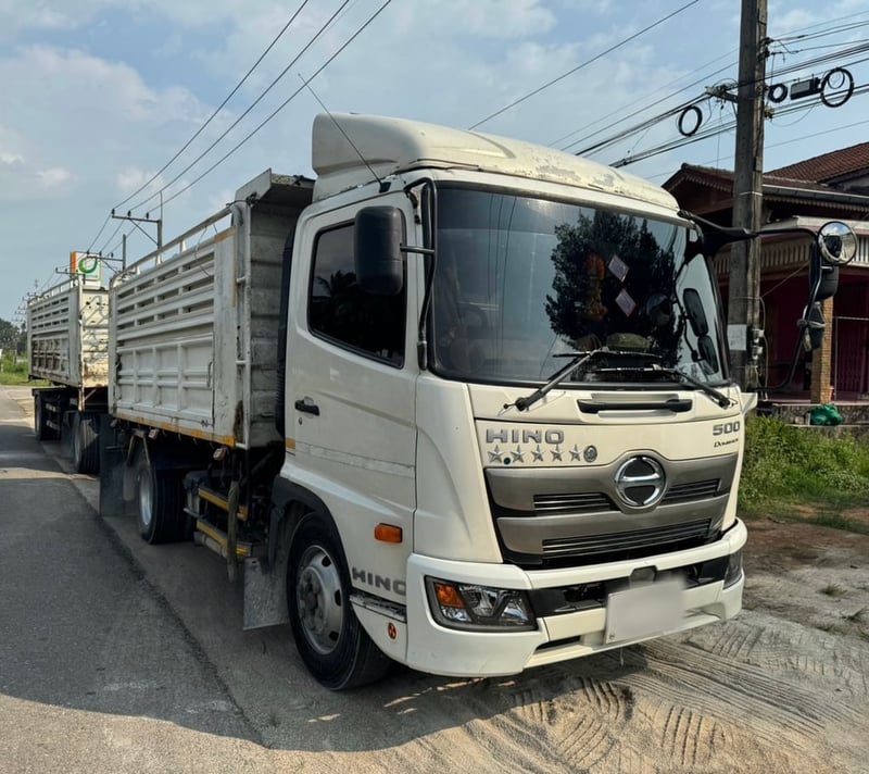 ขายรถ6ล้อดั้มลากพ่วงเป็น 14ล้อดั้ม HINO 210 เดิมๆเน้นโทร 099-4982892