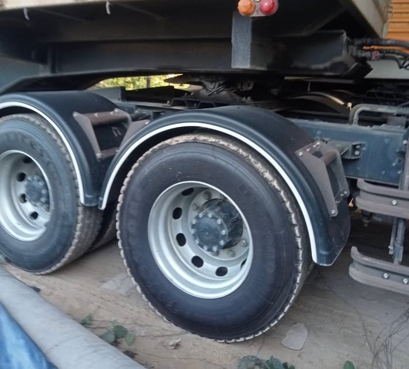 ขายรถ10ล้อหัวลาก ISUZU 360ปี61 สวยมาก เน้นโทร 099-4982892 ขายรถ10ล้อหัวลาก ISUZU 360ปี61 สวยมาก เน้นโทร 099-4982892