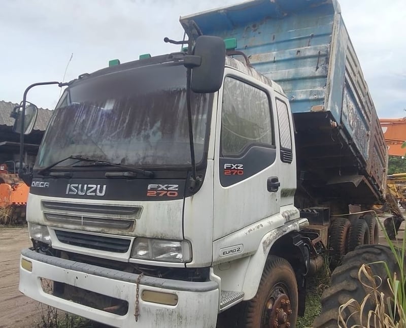 ขายรถ10ล้อดั้มตามสภาพ ISUZU 270ปี49 เน้นโทร 099-4982892