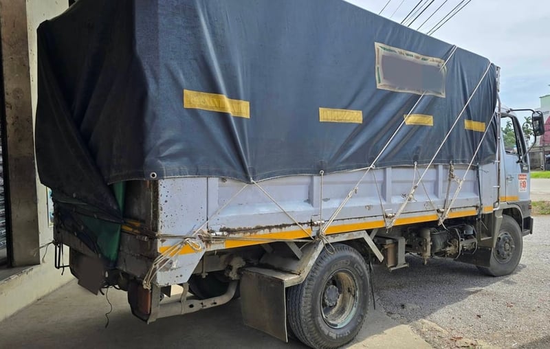 ขายรถ6ล้อรั้ว FC4J สมอเงินเดิมๆเน้นโทร 099-4982892