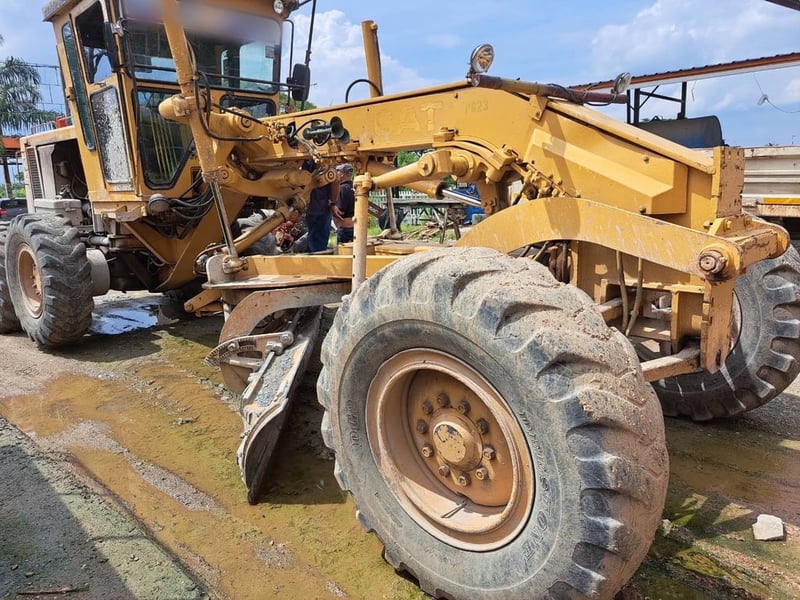 ขายรถเกรด CAT 140G เดิมสวย เล่ม พร้อมใช้ เน้นโทร 099-4982892