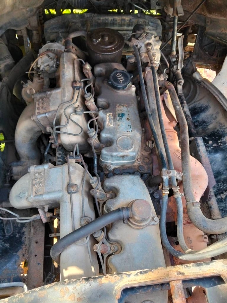 ขายรถ10ล้อท้ายล้าดติดเครน 5ตัน HINO 260 เน้นโทร 099-4982892