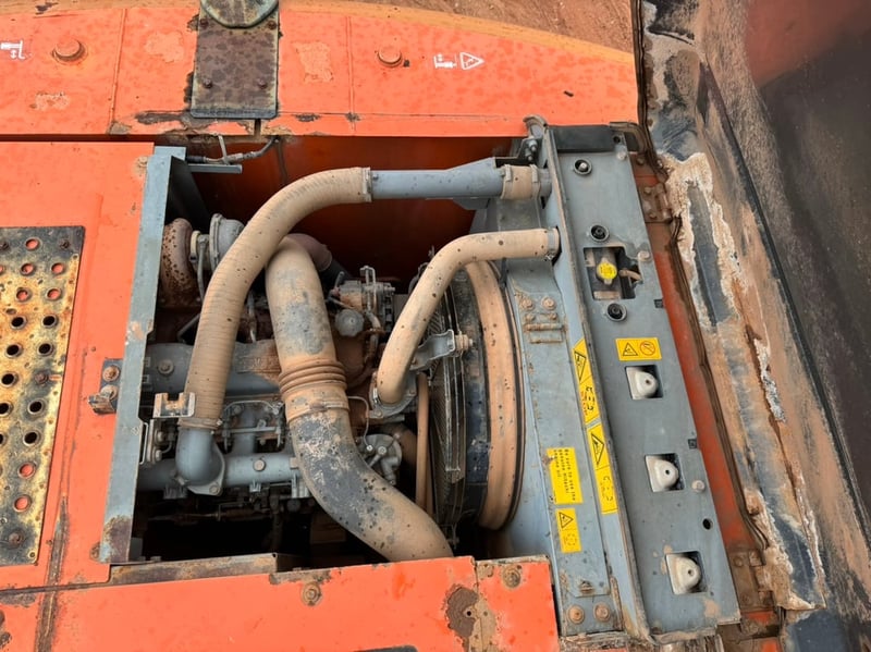 ขายรถแบคโฮ ZX200-5G 9,900ชั่วโมง เล่ม เน้นโทร 099-4982892