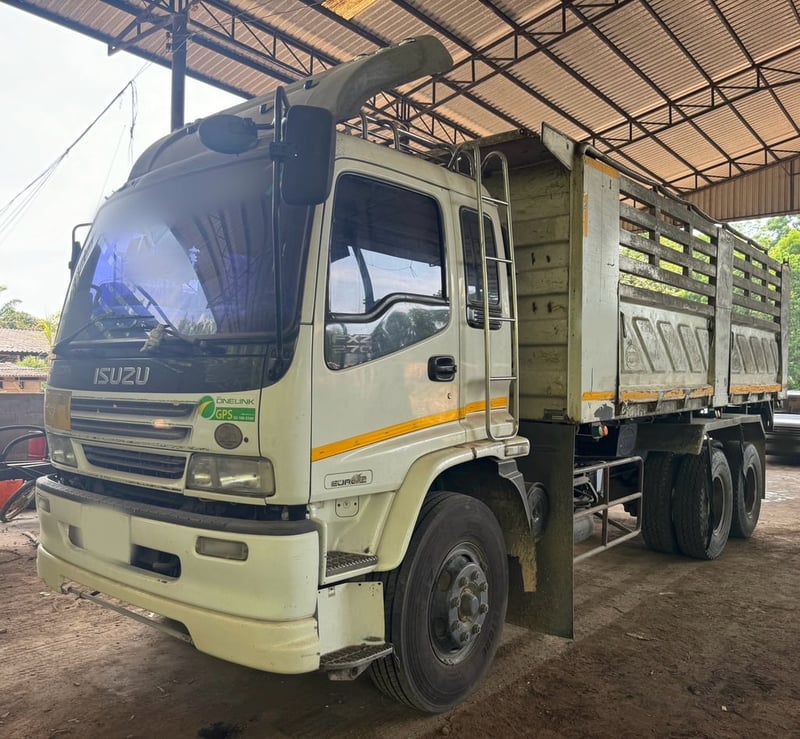 ขายรถ18ล้อดั้ม ISUZU 270ปี51 หางปี56 เดิมๆเน้นโทร 099-4982892