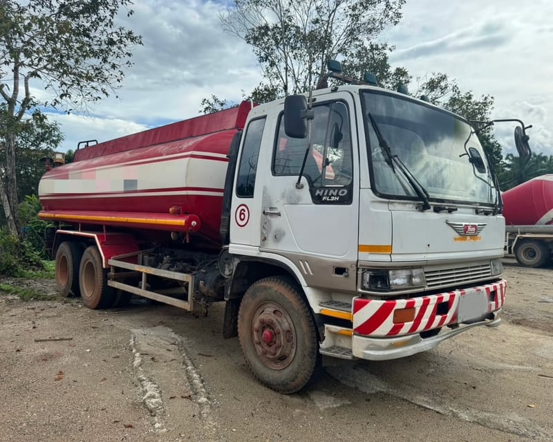 ขายรถ10ล้อน้ำเพลาเดียว HINO 195 แรงม้า เน้นโทร 099-4982892
