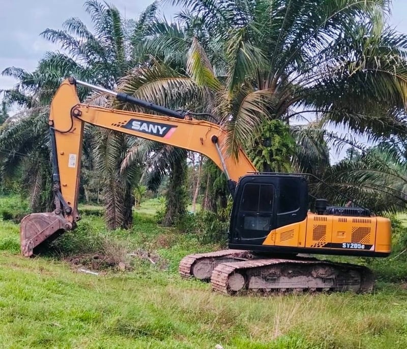 ขายรถแบคโฮ SY205C 6,100ชั่วโมง สวยๆเน้นโทร 099-4982892
