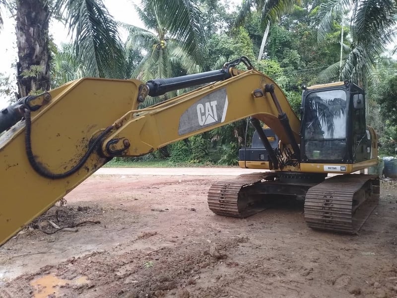 ขายรถแบคโฮ 320D2 ทำงาน 11,900ชั่วโมง สวยๆเน้นโทร 099-4982892 ขายรถแบคโฮ 320D2 ทำงาน 11,900ชั่วโมง สวยๆเน้นโทร 099-4982892