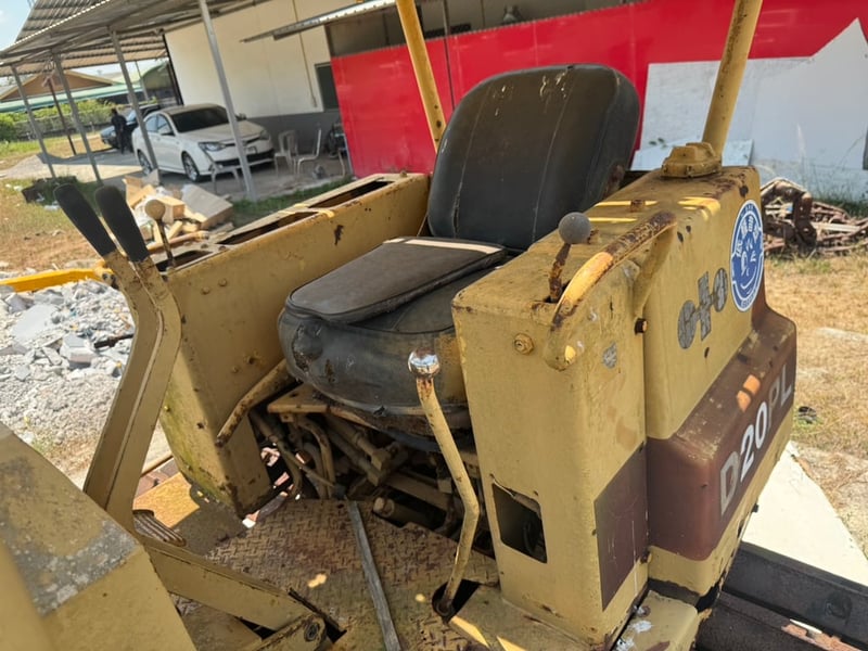 ขายรถแทรกเตอร์ D20PL-5 เดิมๆ พร้อมใช้ เน้นโทร 099-4982892 ขายรถแทรกเตอร์ D20PL-5 เดิมๆ พร้อมใช้ เน้นโทร 099-4982892