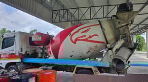 ขายรถ6ล้อโม่ปูน HINO 175แรงม้าปี57 เดิมๆเน้นโทร 099-4982892