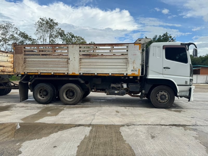 ขายรถ10ล้อดั้ม FUSO 380ปี58 มีลำโพง เน้นโทร 099-4982892 ขายรถ10ล้อดั้ม FUSO 380ปี58 มีลำโพง เน้นโทร 099-4982892