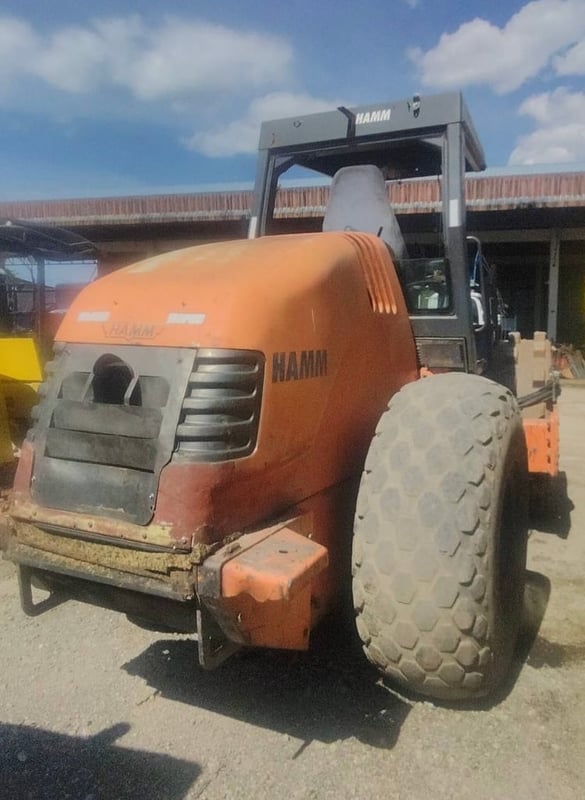 ขายรถบดสั่นสะเทือน2เพลา2เปลือก HAMM เดิมๆเน้นโทร 099-4982892
