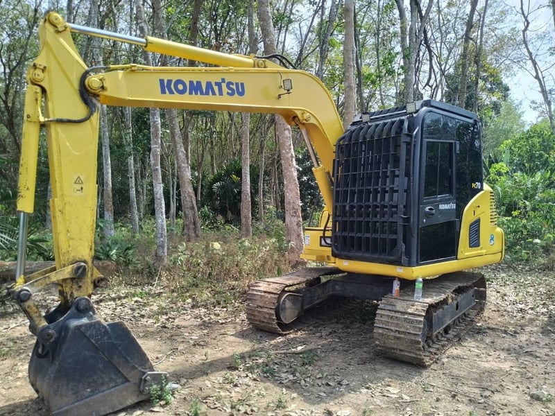 ขายรถแบคโฮ PC70-8 ทำงาน 12,000ชั่วโมง เล่ม เน้นโทร 099-4982892