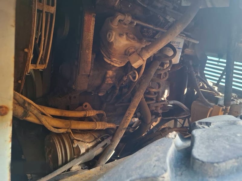 ขายรถบดสั้นสะเทือน2เพลา XG6121 เดิมๆเน้นโทร 099-4982892