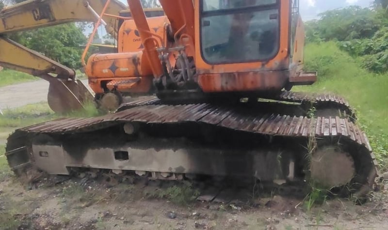 ขายรถแบคโฮ DAEWOO SL220LC-V เดิมๆเน้นโทร 099-4982892 ขายรถแบคโฮ DAEWOO SL220LC-V เดิมๆเน้นโทร 099-4982892