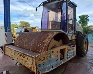 ขายรถบดสั้นสะเทือน2เพลา XG6121 เดิมๆเน้นโทร 099-4982892